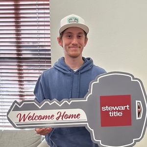 Meet your Posher, Logan